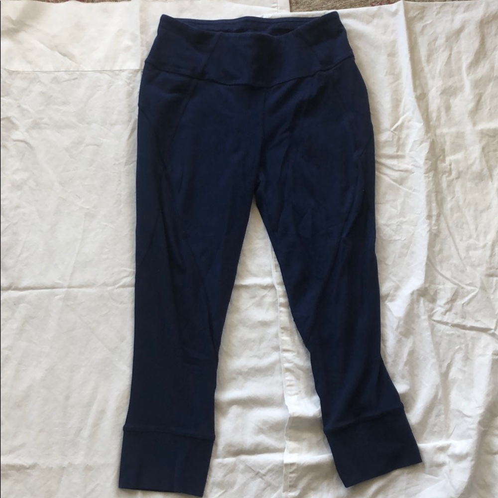 Great condition Athleta crops